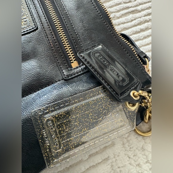Coach Daisy Y2K Black Patent Leather Shoulder Bag Gold Hardware Heart Charm - Picture 8 of 8